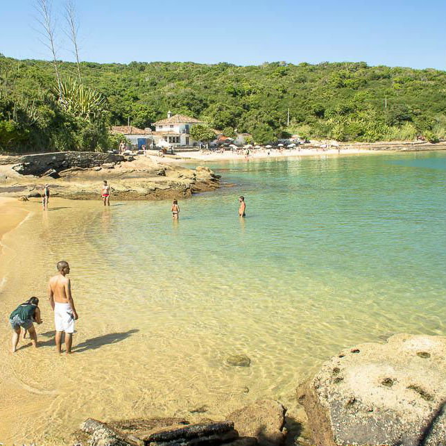 Praia da Armação and Praia dos Ossos
