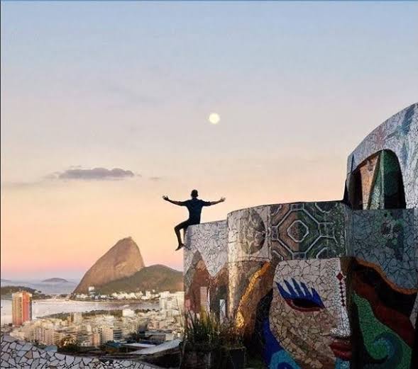 Street Art and Graffiti Tour