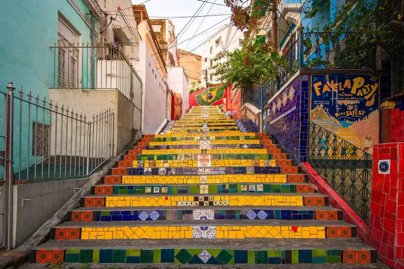 Lapa, the Colorful Steps and a Live Show